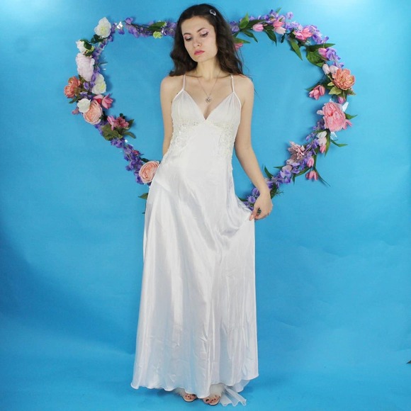 Vintage Y2k Nightgown by Shirley of Hollywood - Picture 1 of 4